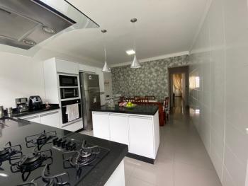 Sobrado para Venda por R$750.000,00 com 4 dormitórios, 1 suite e 5 vagas - Ponte rasa, São paulo / SP