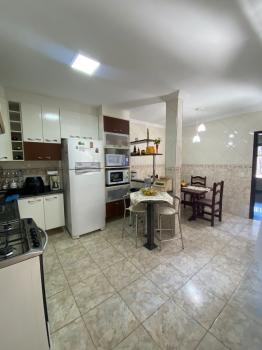Sobrado para Venda por R$750.000,00 com 176m², 3 dormitórios, 2 suites e 2 vagas - Vila jacuí, São paulo / SP