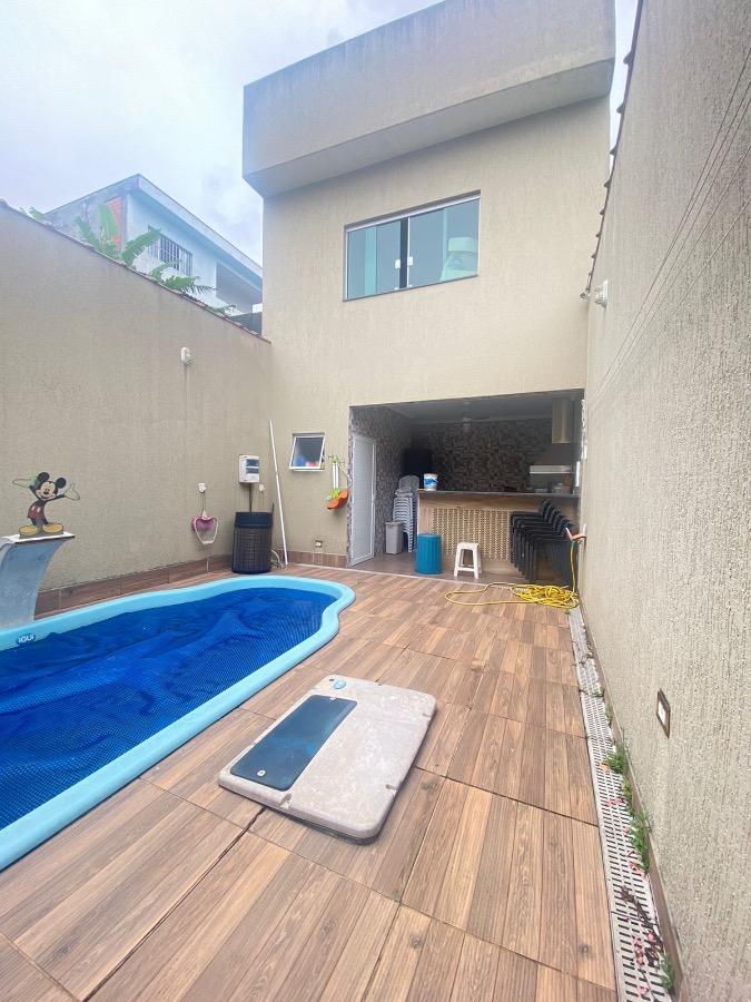 Sobrado, 3 quartos, 200 m² - Foto 1