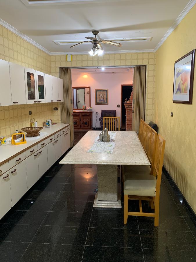 Casa, 3 quartos, 250 m² - Foto 1