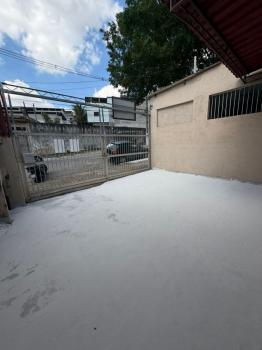 Casa para Venda por R$1.200.000,00 e Aluguel á R$5.000,00/Mês com 540m², 1 dormitório e 2 banheiros - Parque boturussu, São paulo  / SP