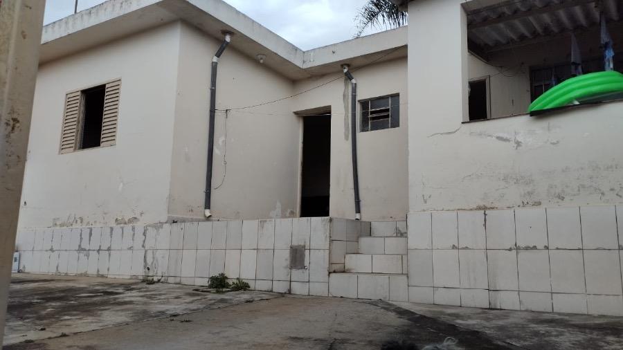 Casa, 2 quartos, 250 m² - Foto 2