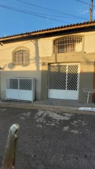 Casa para Venda por R$620.000,00 com 160m², 3 dormitórios, 2 vagas e 1 banheiro - Alto pedroso , São paulo  / SP