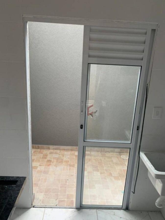 Apartamento à venda com 2 quartos, 35m² - Foto 6