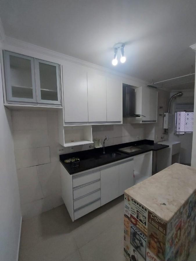 Apartamento à venda com 2 quartos, 47m² - Foto 2