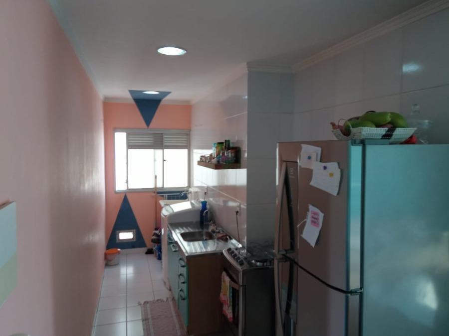 Apartamento à venda com 2 quartos, 51m² - Foto 11