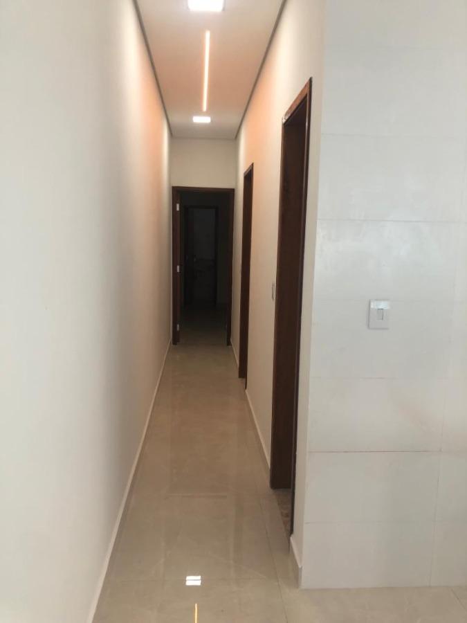 Casa à venda com 2 quartos, 62m² - Foto 13