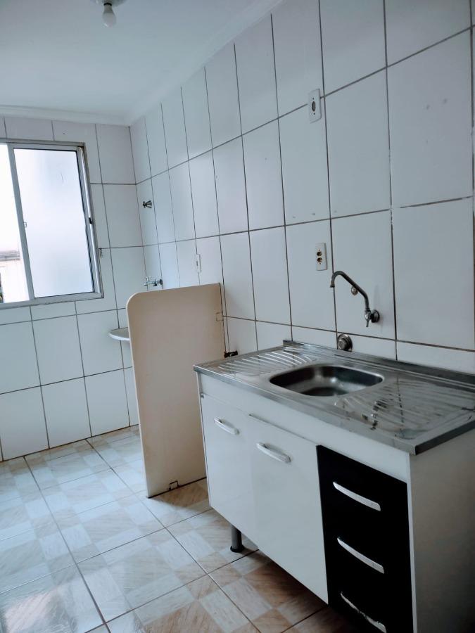 Apartamento à venda com 2 quartos, 42m² - Foto 16