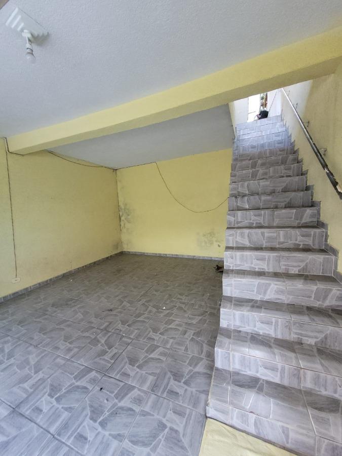 Sobrado à venda com 3 quartos, 120m² - Foto 2