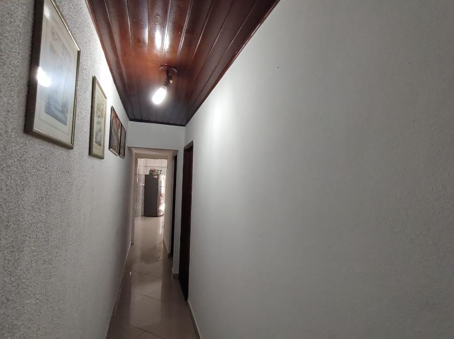 Casa à venda com 3 quartos, 120m² - Foto 10