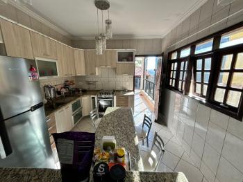 Comércio para Venda por R$1.100.000,00 e Aluguel á R$6.000,00/Mês com 2 vagas, 2 banheiros e 1 cozinha - Vila jacuí, São paulo / SP