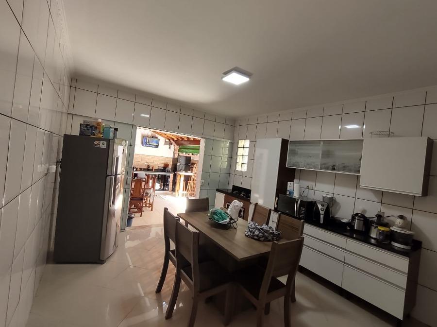 Casa à venda com 3 quartos, 120m² - Foto 11