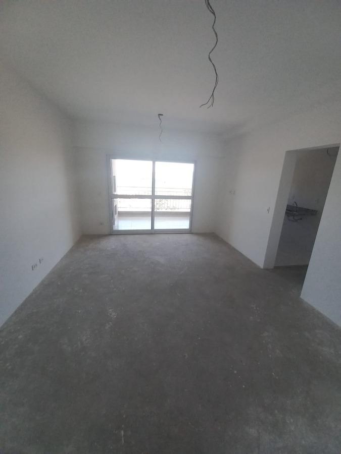 Apartamento à venda com 2 quartos, 70m² - Foto 9