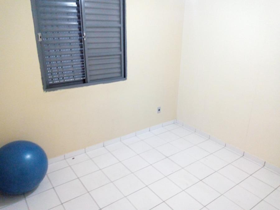 Apartamento à venda com 2 quartos, 40m² - Foto 9