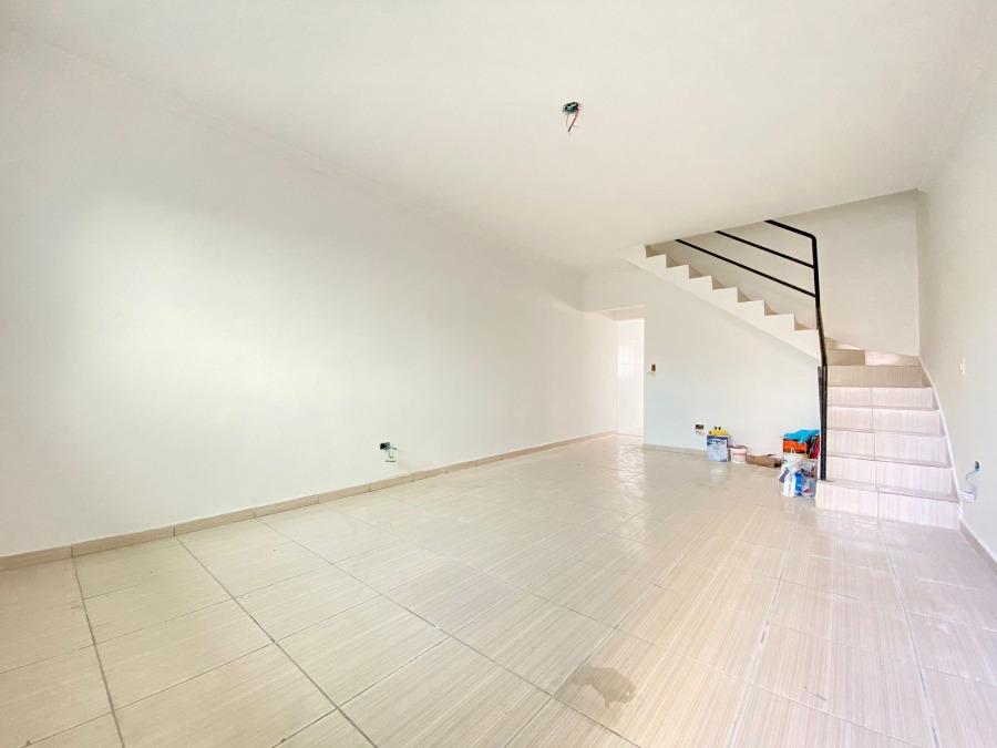 Sobrado à venda com 3 quartos, 114m² - Foto 2