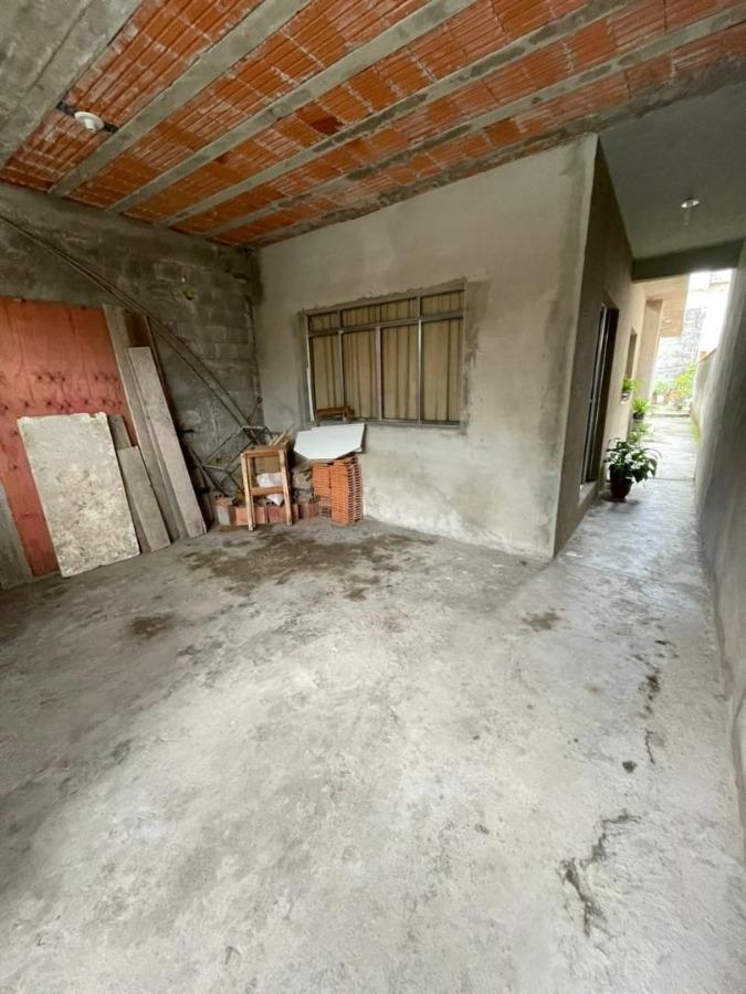 Casa à venda com 1 quarto, 125m² - Foto 1