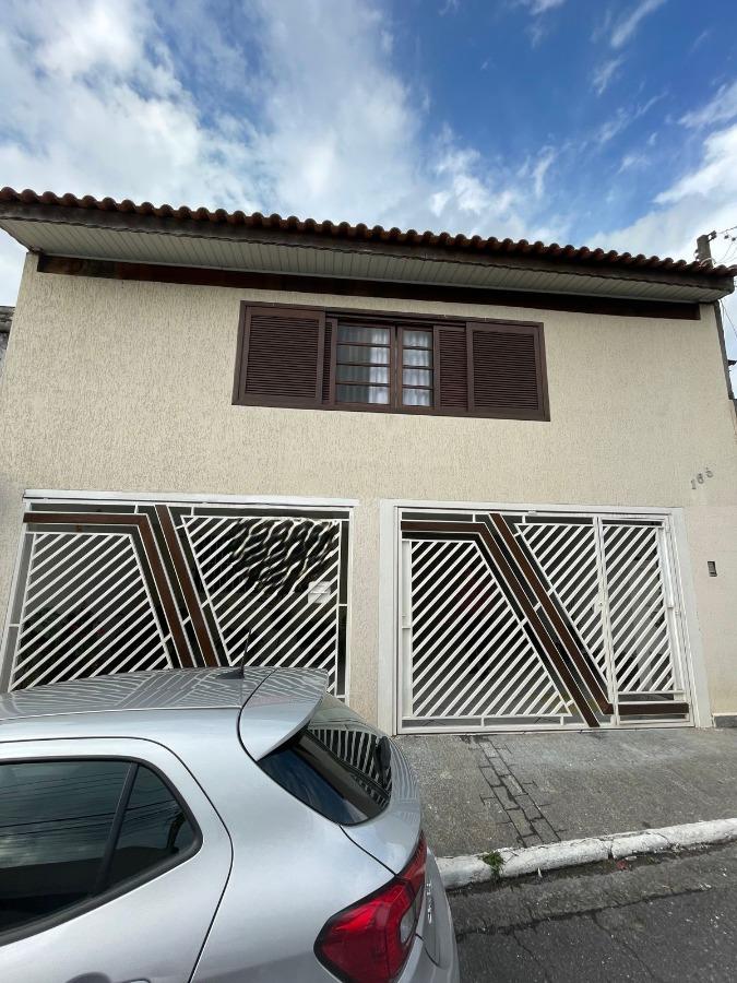 Casa à venda com 3 quartos, 210m² - Foto 1