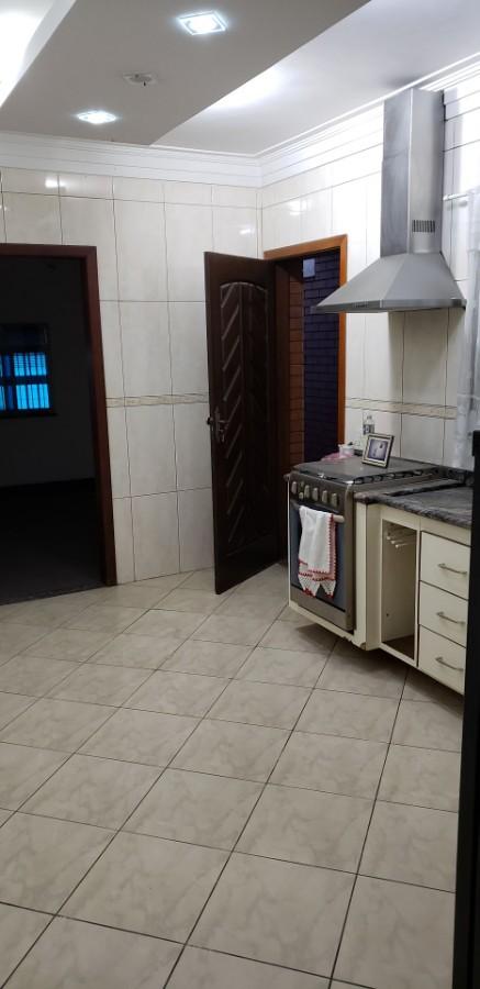 Sobrado à venda com 1 quarto, 120m² - Foto 3