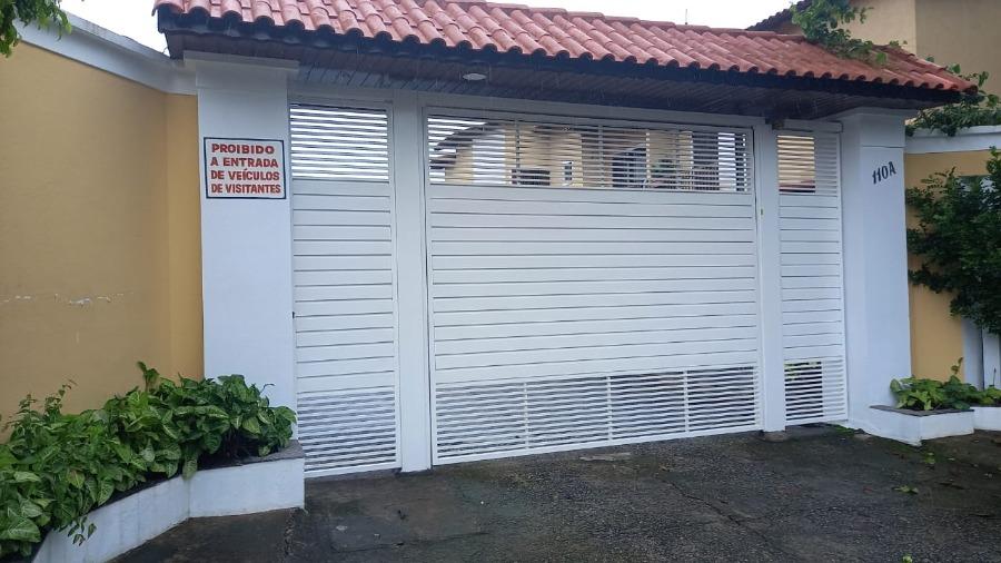 Sobrado à venda com 2 quartos, 110m² - Foto 1