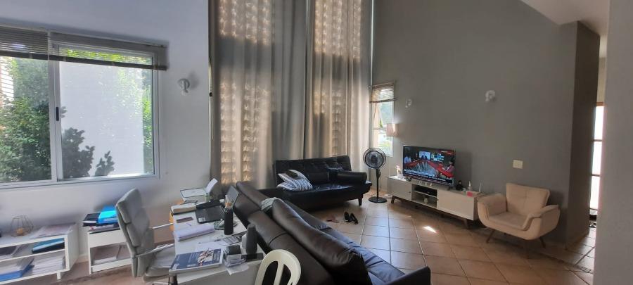 Sobrado à venda com 1 quarto, 120m² - Foto 2