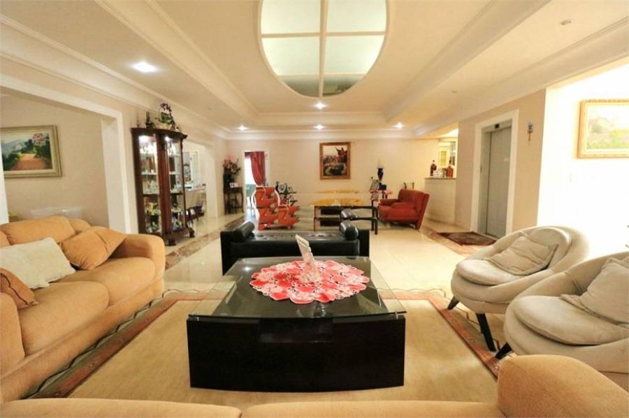 Sobrado, 1 quarto, 1090 m² - Foto 1