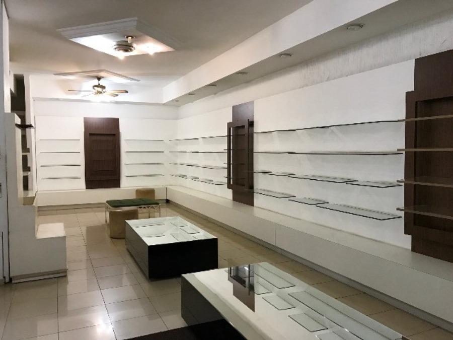 Loja-Salão, 200 m² - Foto 1