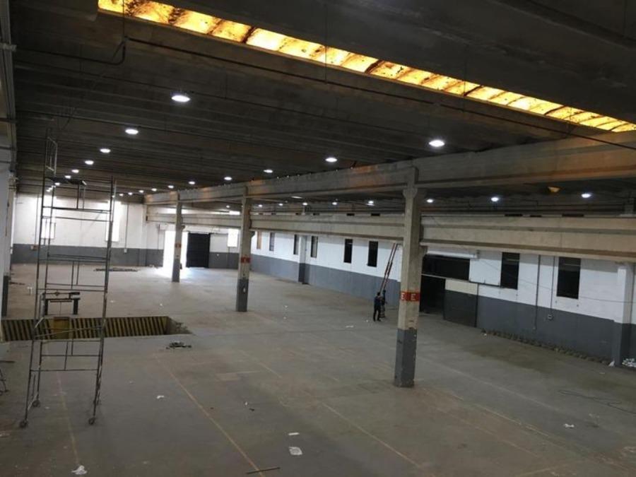 Prédio Inteiro, 238000 m² - Foto 2