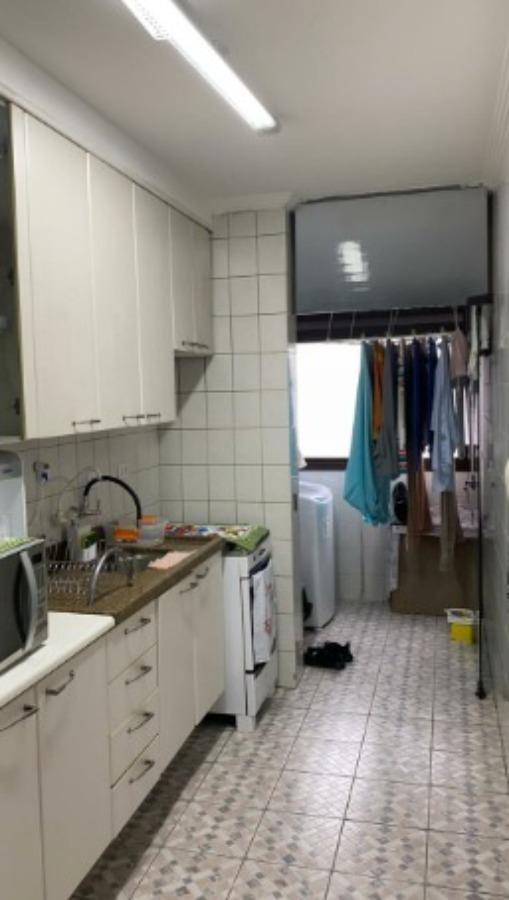 Apartamento à venda com 2 quartos, 65m² - Foto 4