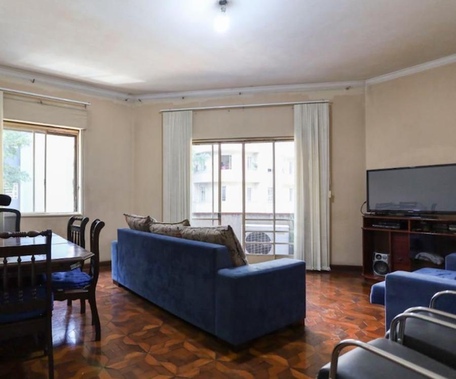 Apartamento à venda com 3 quartos, 130m² - Foto 2