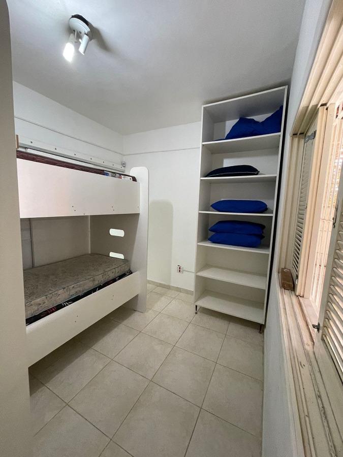 Casa à venda com 2 quartos, 180m² - Foto 16