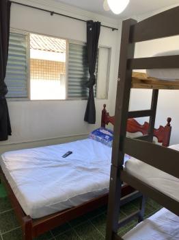 Apartamento Kitnet para Venda por R$147.000,00 com 32m², 1 dormitório, 1 vaga e 1 banheiro - Vila mirim, Praia grande / SP