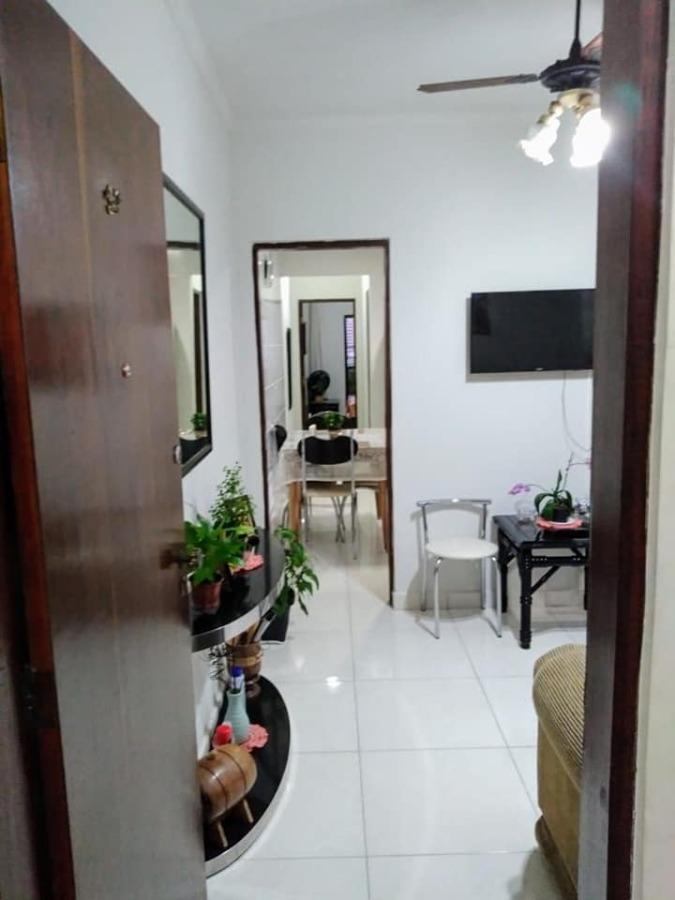 Apartamento à venda com 1 quarto, 45m² - Foto 3