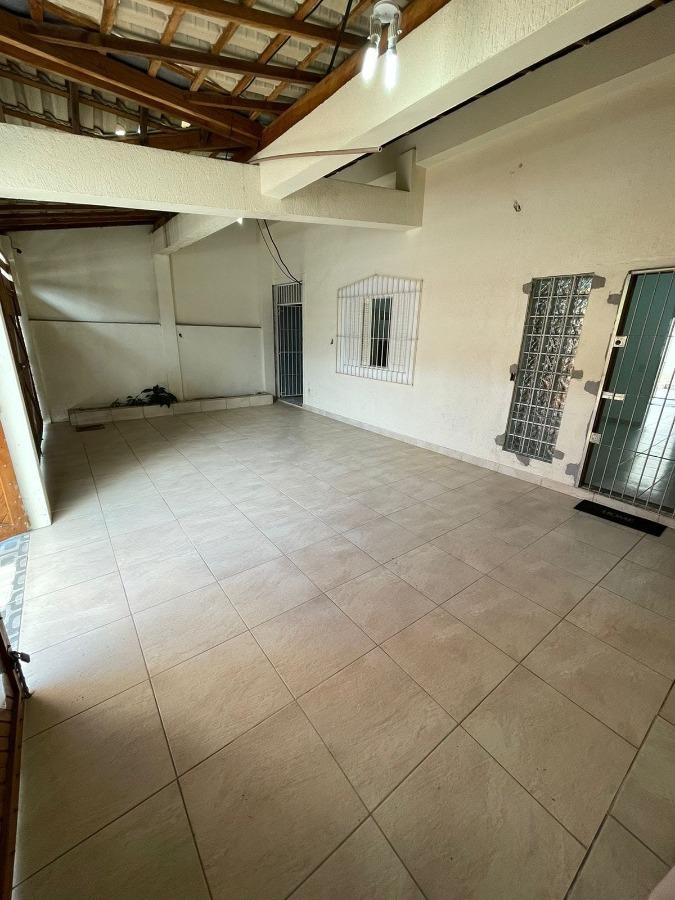 Casa à venda com 2 quartos, 180m² - Foto 18